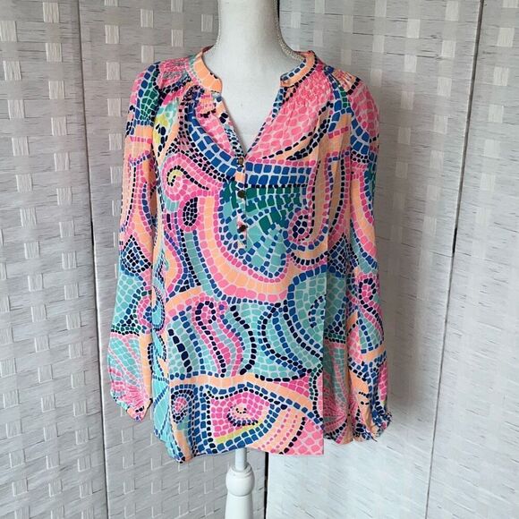 Beautiful Lilly Pulitzer Elsa Silk Blouse Tile Wave Mosaic Women’s Medium - Picture 1 of 13